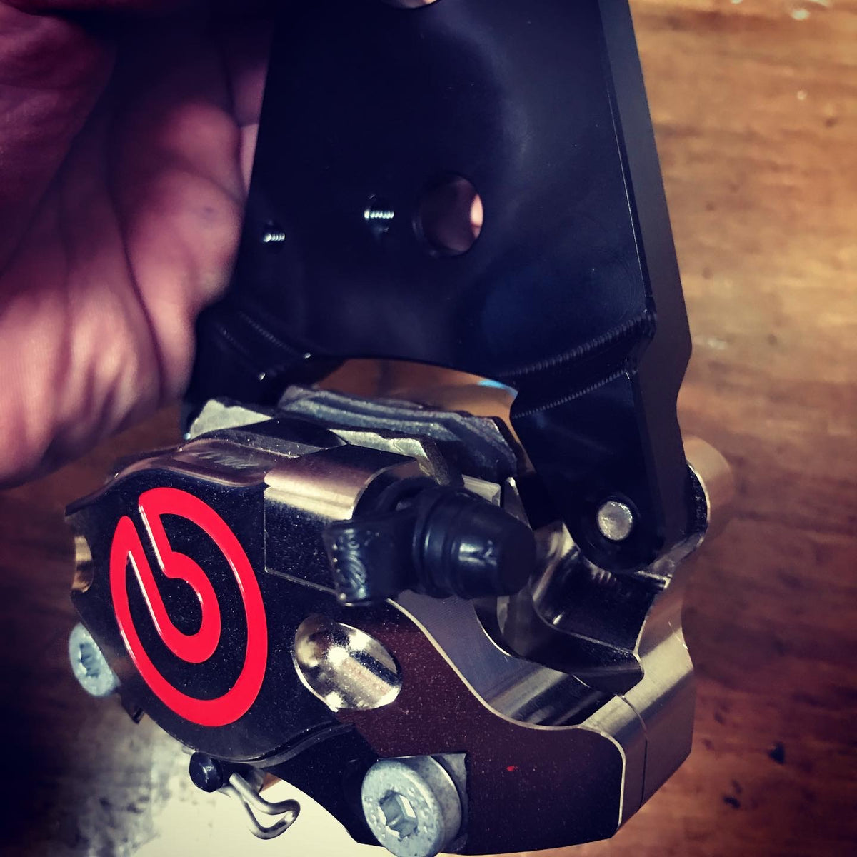 BREMBO HINTERER BREMSSATTEL P2 34mm kolben 120A44140