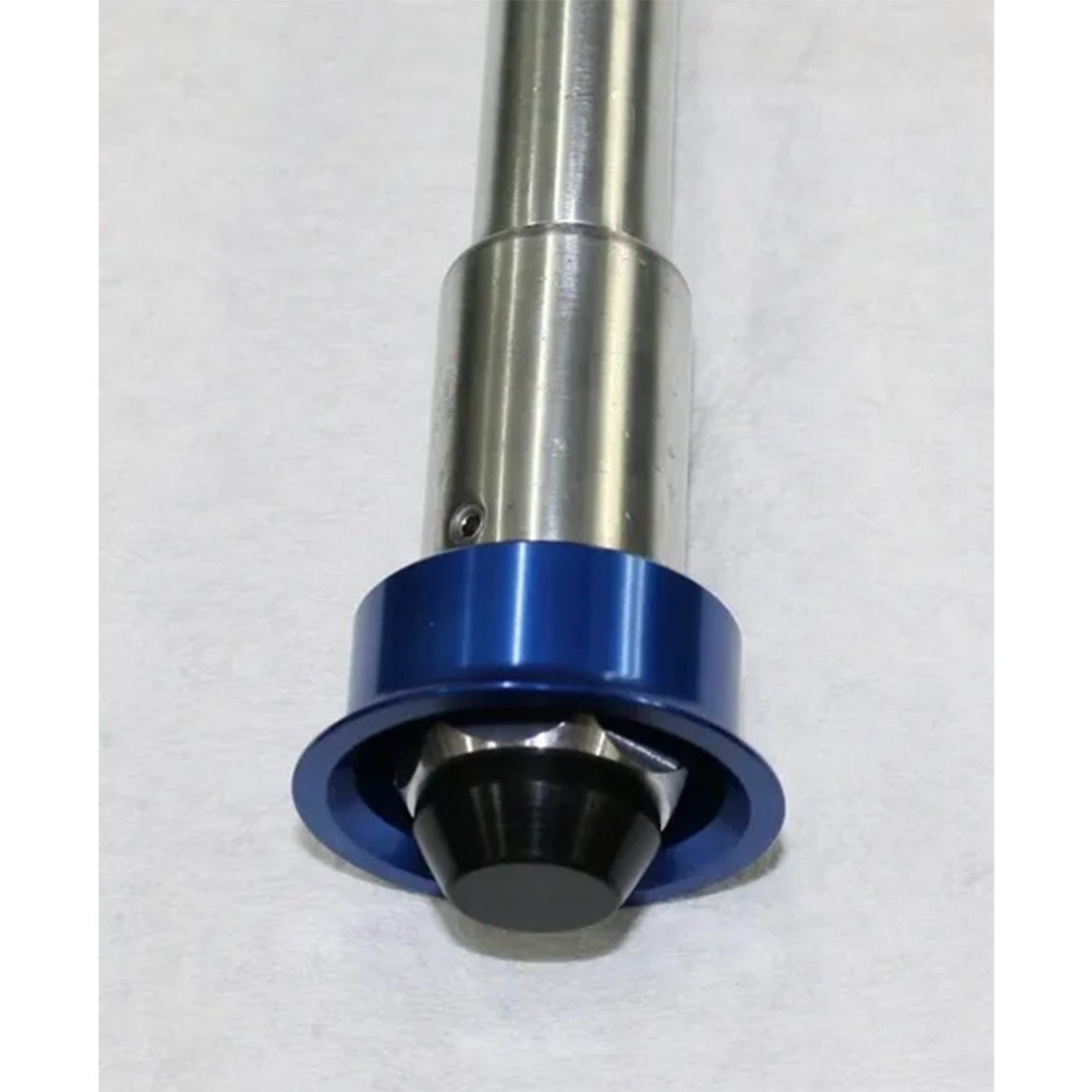 Yamaha R6 2006–2016 Quick Release Front Axle with Pull Cup
