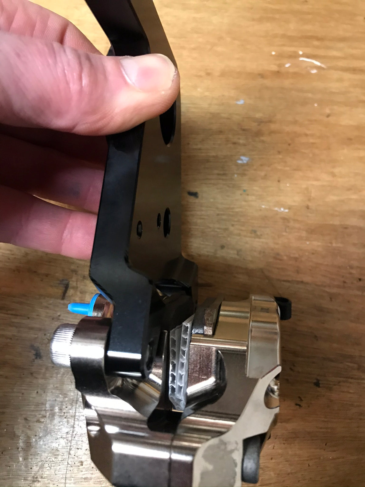 BREMBO HINTERER BREMSSATTEL P2 34mm kolben 120A44140