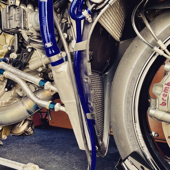 Ducati Panigale V2 955 Additional Water/Oil Race Radiator