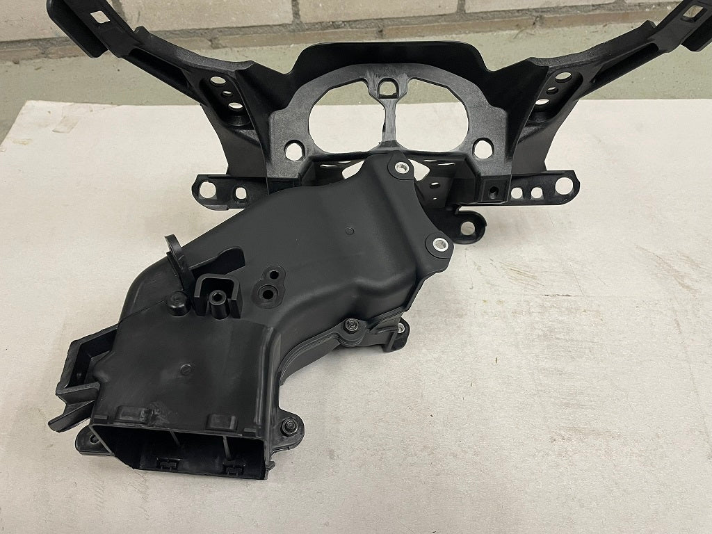 Yamaha R1 2015+ Aftermarket Top Fairing Bracket + Ram-Air Intake Set
