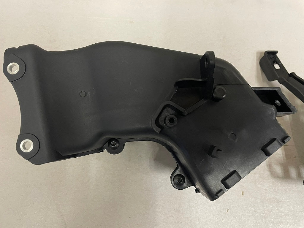 Yamaha R1 2015+ Aftermarket Top Fairing Bracket + Ram-Air Intake Set