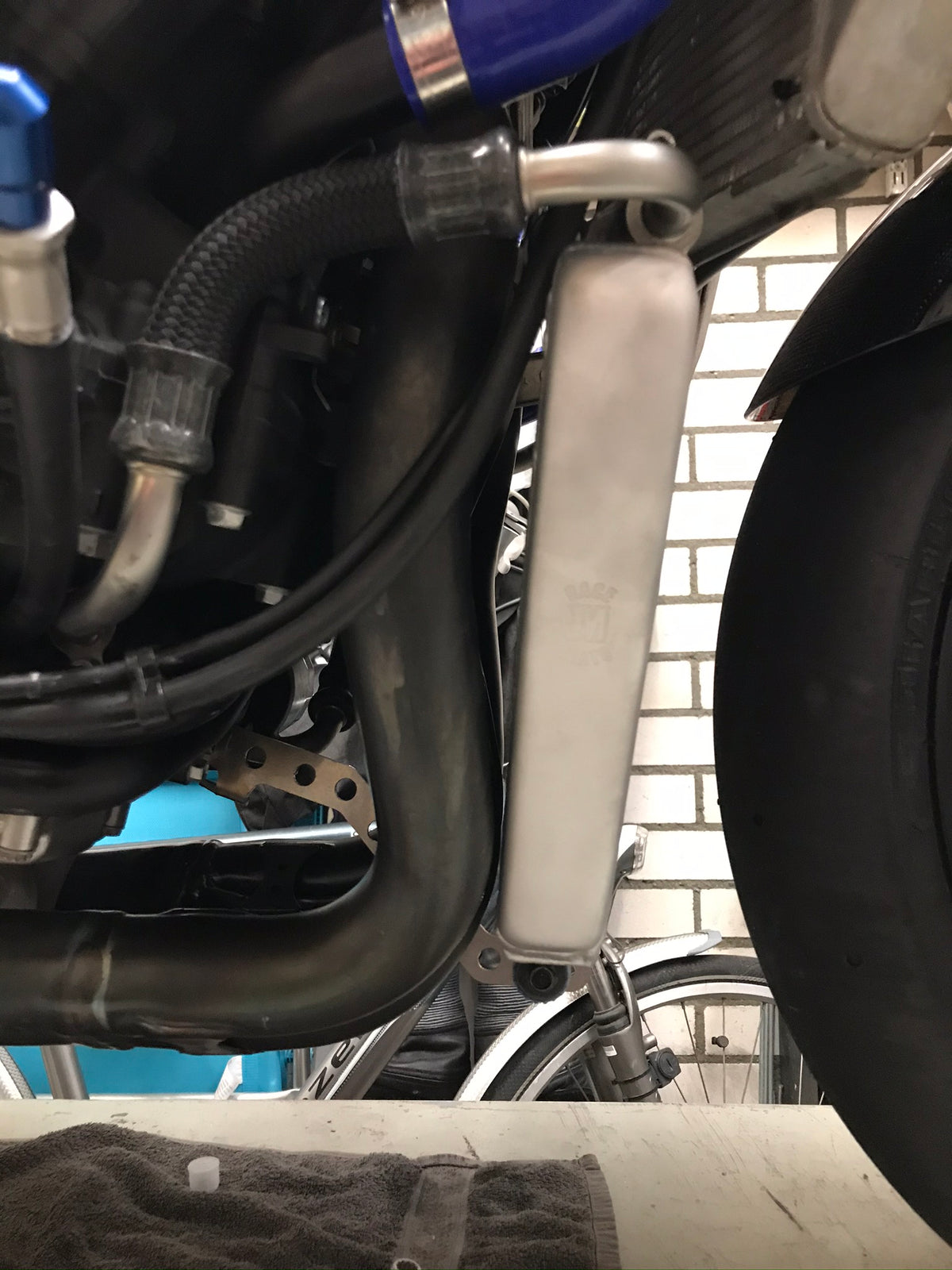 Yamaha R1 2015+ (RN32/RN49/RN65) – JMRaceradiators olie-puntradiateur