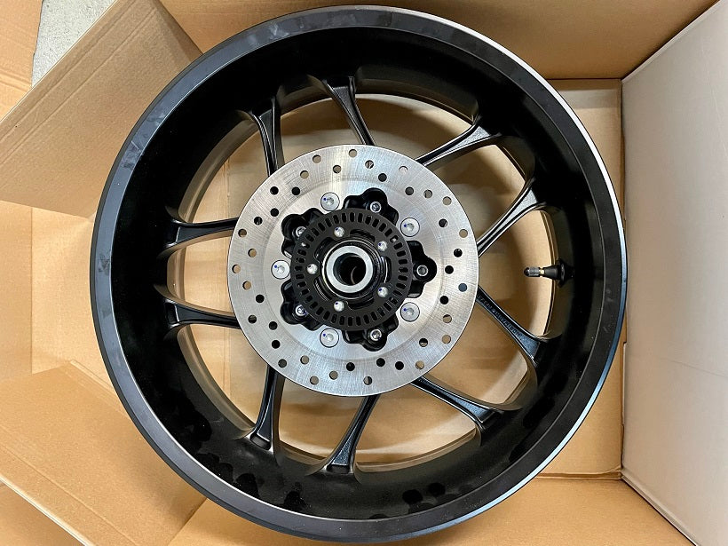 R1 2020 originele wielen velgen set zwart