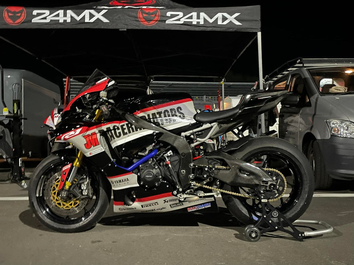 R1 2020+ CRC Race Fairing compleet set with lower fairing for full race exhaust system or decat