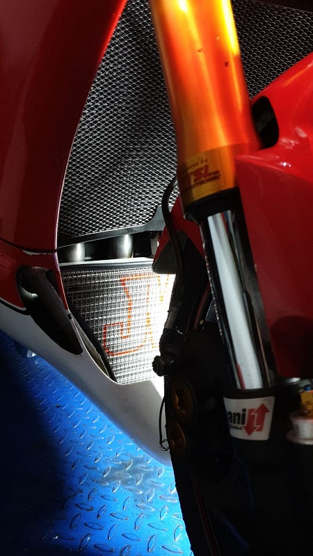 Yamaha R6 2006–2007 (RJ11) – JMRaceradiators water-puntradiateur