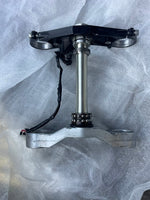 R6 2006-2007 used Triple Clamp Upper Top Yoke and Lower Top Yoke stock no damage