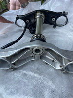 R6 2006-2007 used Triple Clamp Upper Top Yoke and Lower Top Yoke stock no damage