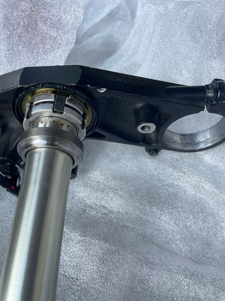 R6 2006-2007 used Triple Clamp Upper Top Yoke and Lower Top Yoke stock no damage