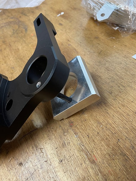 R1 2015+ underslung voor originele remklauwbevestiging met OEM achterwiel