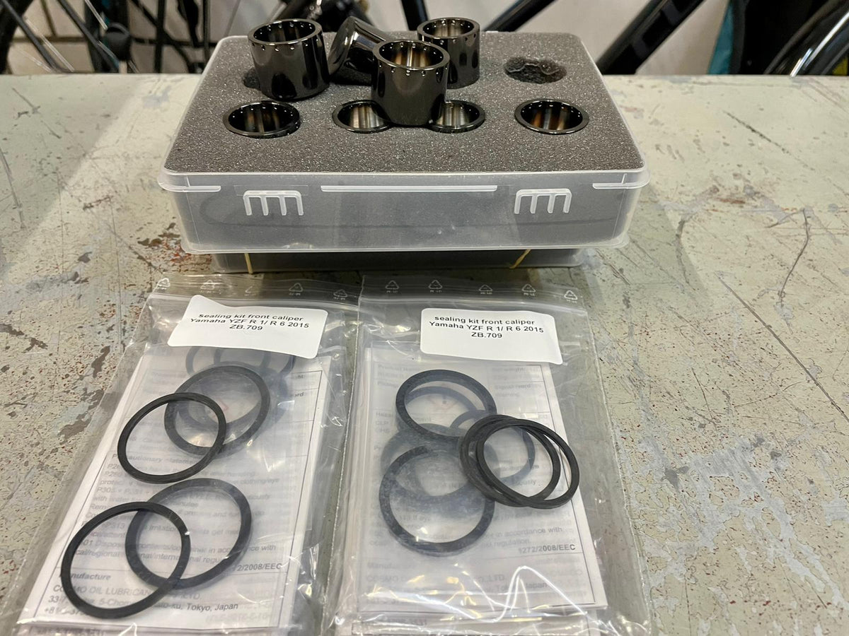 Titanium piston set R1 2015 onwards and R6 2006 onwards for oem calipers