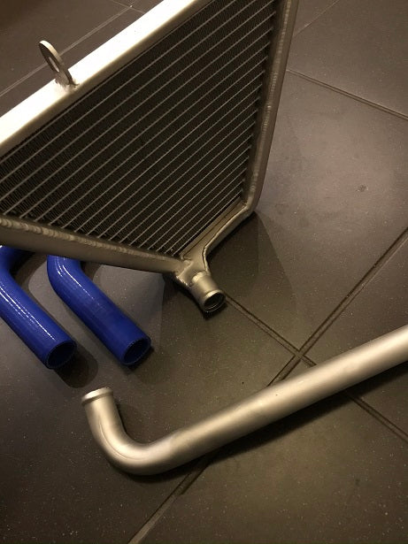 Kawasaki ZX10-R 2004–2005 – additional waterradiator - JMRaceradiators