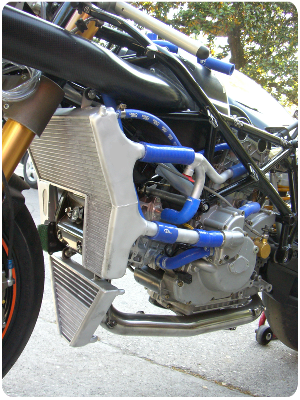 Ducati 748 / 916 / 996 / 998 Superbike Water/Oil Race Radiator Kit