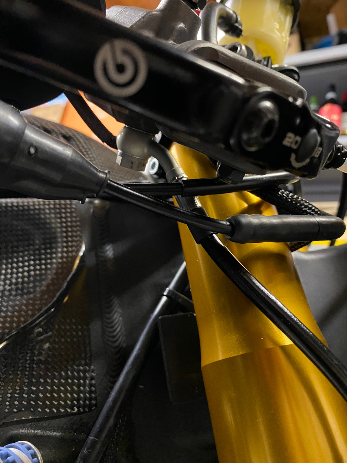 Vordere Bremsleitung aus edelstahl für Brembo GP4-RX Yamaha R1/R6